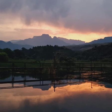 Dragon Peaks Mountain Resort Champagne Valley Ngoại thất bức ảnh