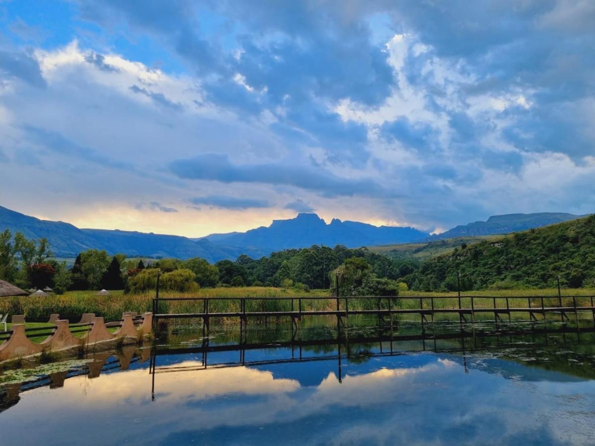 Dragon Peaks Mountain Resort Champagne Valley Ngoại thất bức ảnh